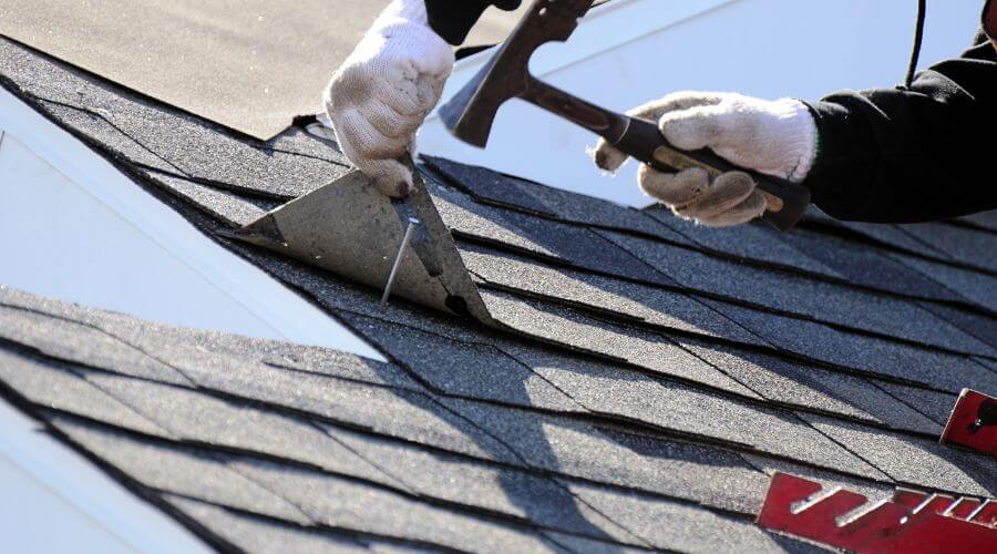 Professional gutter cleaning in Vega, TX